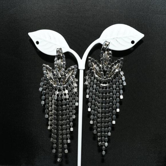 Vintage Black Rhinestone Floral Chandelier Earrings Long Dangle Fringe 3.5” - Picture 6 of 10